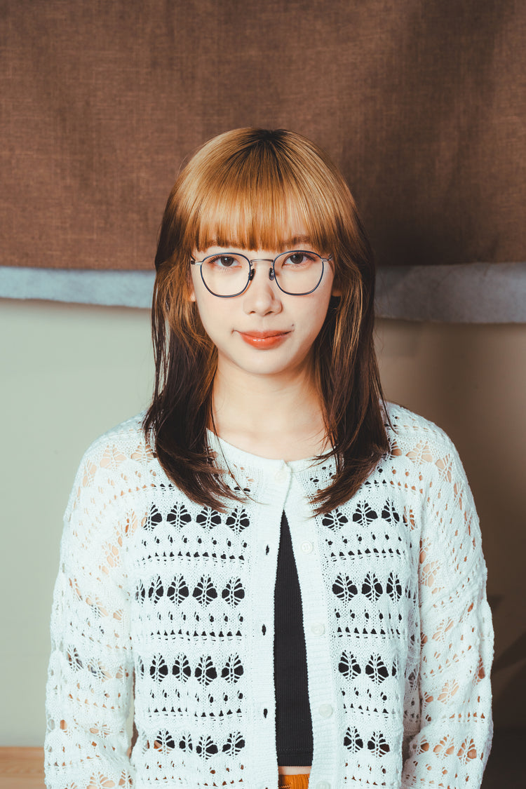 Thick gold-rimmed square eyeglass frames | GENIC STYLE 143 | Depth numbers apply